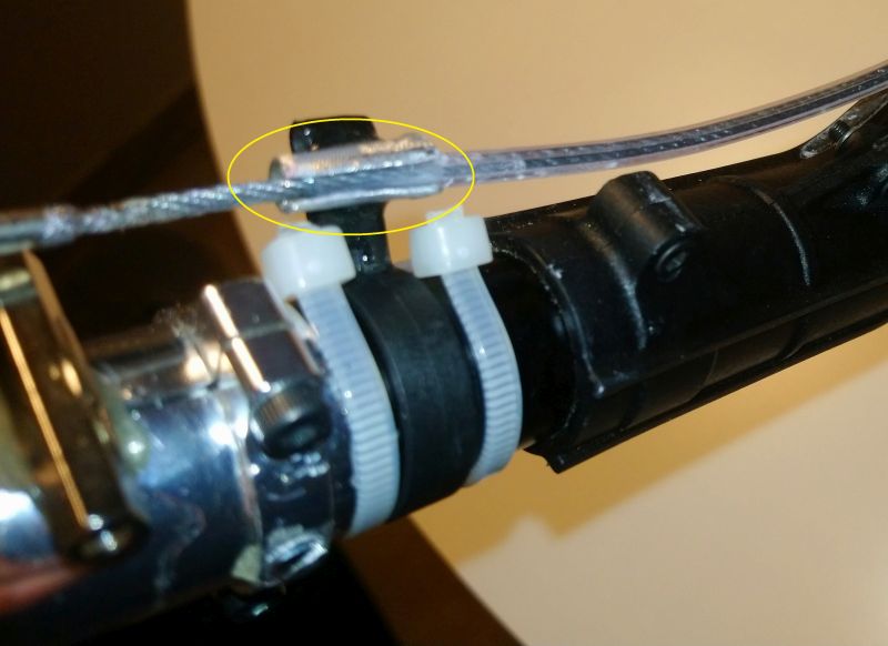 135 eine Halte- und Klemmhülse aus 6mm Alurohr gefertigt und mit Epoxy... (135)