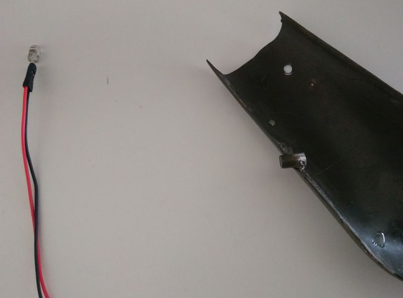 195 Verbindung zur LED steckbar und alles einführbar (195)