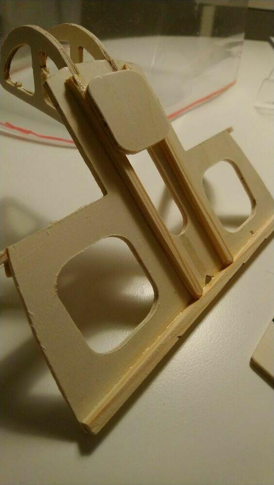 27a Vordere Grundplatte ebenfalls unterlegt (27a)