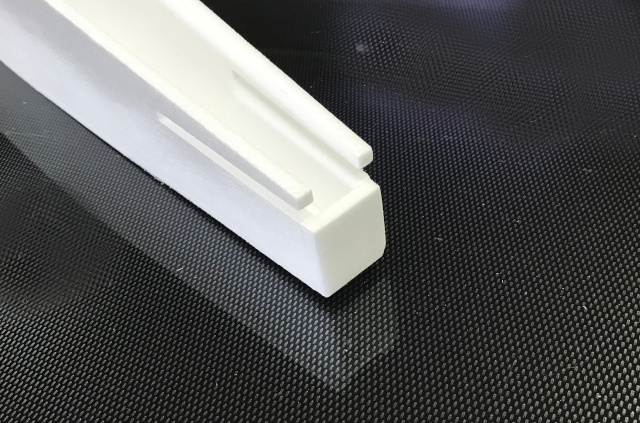 Rumpfabschlußdeckel aus beiliegender Depron Arbeitsplatte