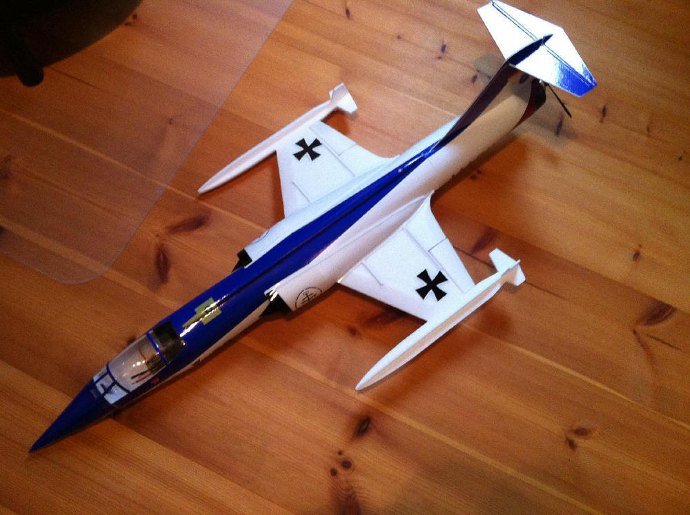 Einen Decal-Satz gibt es jetzt auch