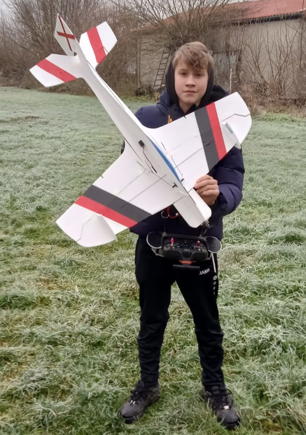 NachtflugVideo: https://www.youtube.com/watch?v=fEYzJRYVuqw