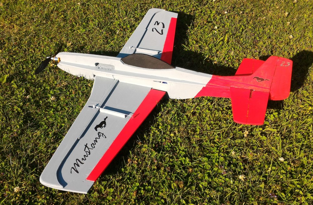 Motor A2212 / 1400KV, 30A ESC mit 8x4,5 Latte Geht senkrecht