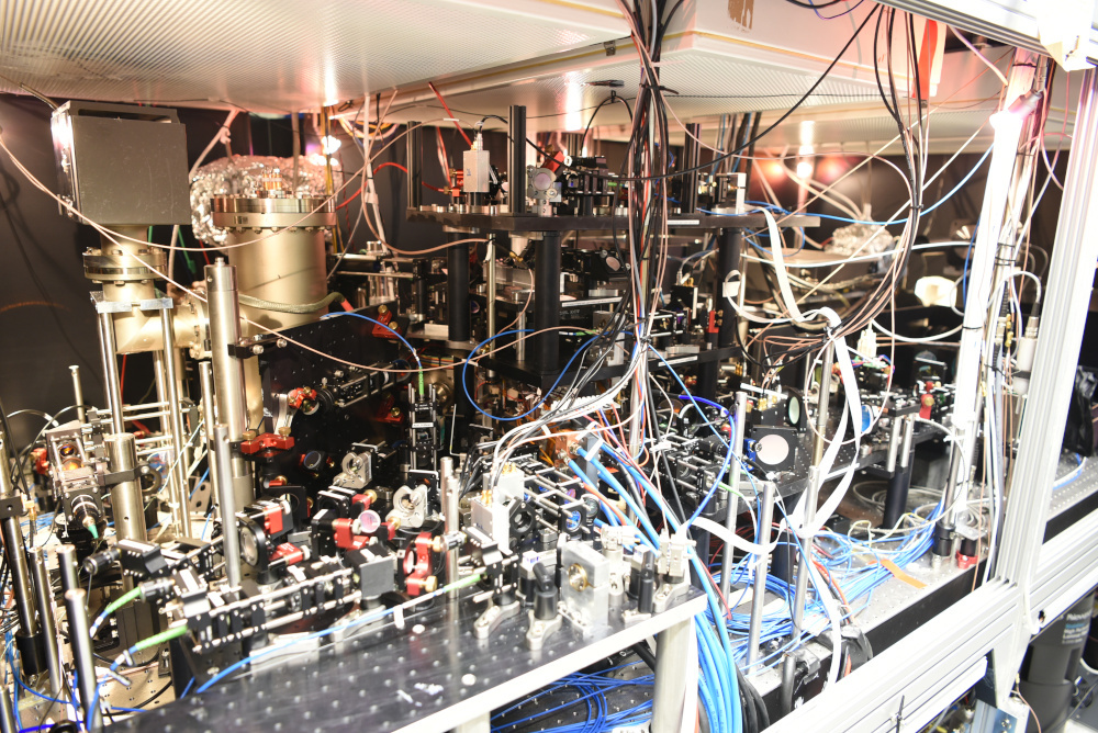 Laseranlage zur Untersuchung ultrakalter Moleküle