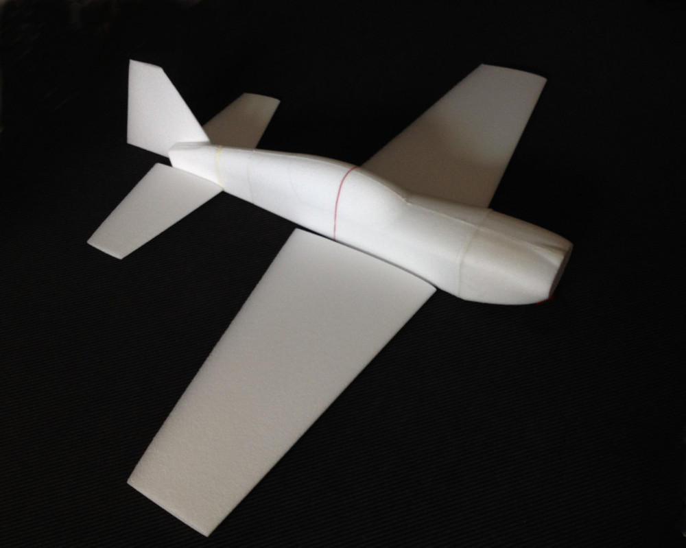 Spannweite 1800mm, Gewicht 1228gr